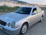 Mercedes E 270-4