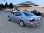 Mercedes E 270-3