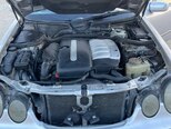 Mercedes E 270-9