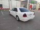 Mercedes C 200-11
