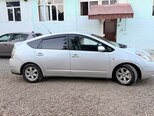 Toyota Prius-4