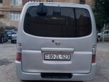Nissan Urvan-4