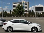 Hyundai Elantra-4