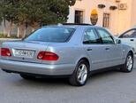 Mercedes E 240-3