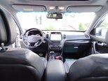 Kia Sorento-14
