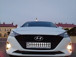 Hyundai Accent-1