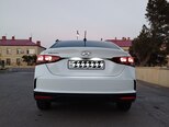 Hyundai Accent-8