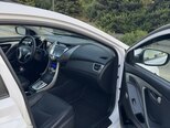 Hyundai Elantra-8