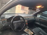 Mercedes E 270-6