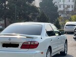Nissan Maxima-9