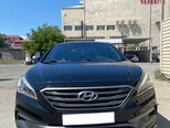 Hyundai Sonata-1