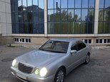 Mercedes E 220-4