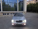 Mercedes E 220-2