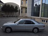 Mercedes E 220-7