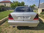Mercedes C 240-11