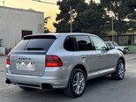 Porsche Cayenne S-4