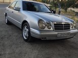 Mercedes E 200-1