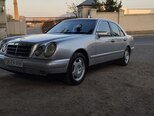 Mercedes E 200-2