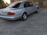 Mercedes E 200-5