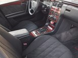 Mercedes E 200-12