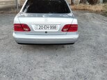 Mercedes E 200-13