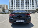 Hyundai Elantra-7