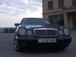 Mercedes E 240-8