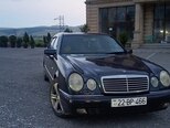 Mercedes E 240-1