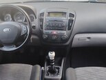 Kia Ceed-10