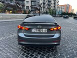 Hyundai Elantra-6