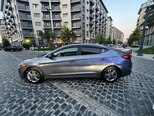 Hyundai Elantra-4