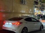 Hyundai Elantra-12