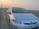 Toyota Prius-8