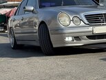 Mercedes E 240-3