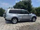 Mitsubishi Pajero-7