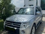 Mitsubishi Pajero-20