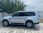 Mitsubishi Pajero-18