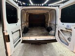 Ford Transit-13
