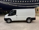 Ford Transit-10
