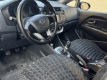 Kia Rio-6
