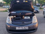 Toyota Prius-4