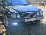 Mercedes E 320-4
