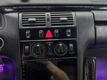 Mercedes E 240-11