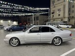 Mercedes E 240-3