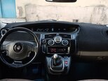 Renault Grand Scenic-9