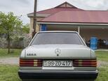 Mercedes 190-5