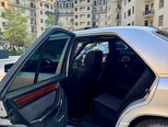 Mercedes 200 E-11