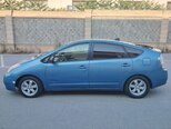 Toyota Prius-12