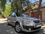 Kia Pride-10