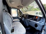 Ford Transit-9